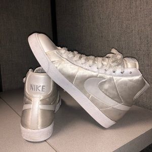 Nike Blazer White Check - Size 9